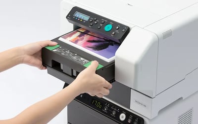 Loading the Ri 100 printer